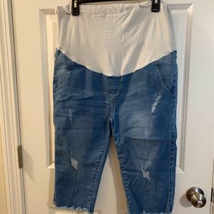 Maternity Jean Capris